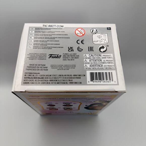 Jasmine #326 Funko Pop Disney – Gold Accents with Pin - Picture 6 of 6